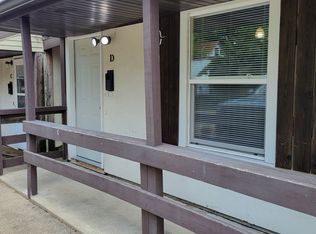 524 E Ridgely Ave APT D, Springfield, IL 62702