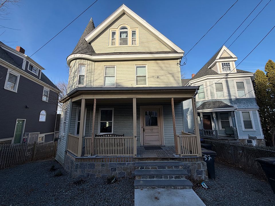 1st image of 56 Grampian Way #1