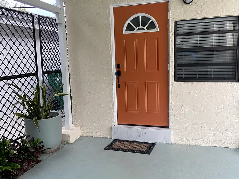 4744 NE Miami Ct #2 — Photo 2