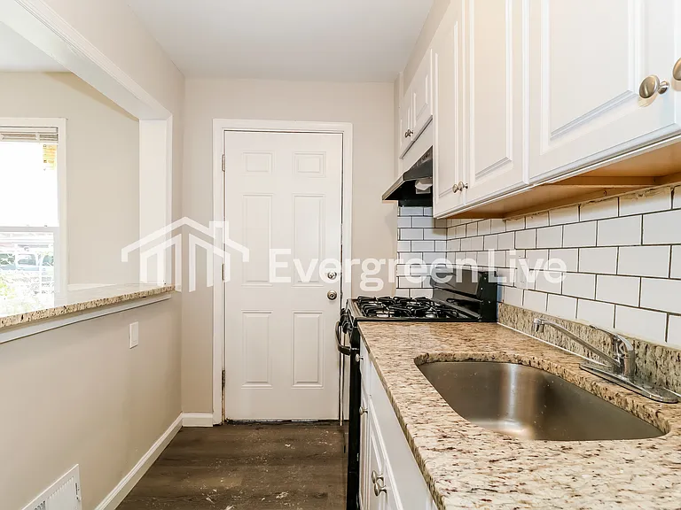 3646 Lyndale Ave — Photo 7