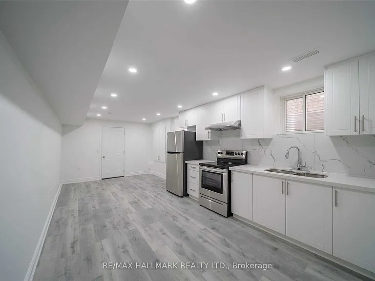 306 Buick Blvd #BASEMENT — Photo 8