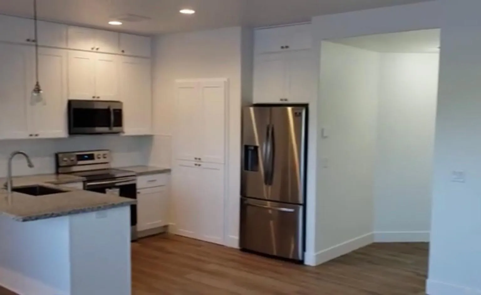 416 S 3 W — Photo 3