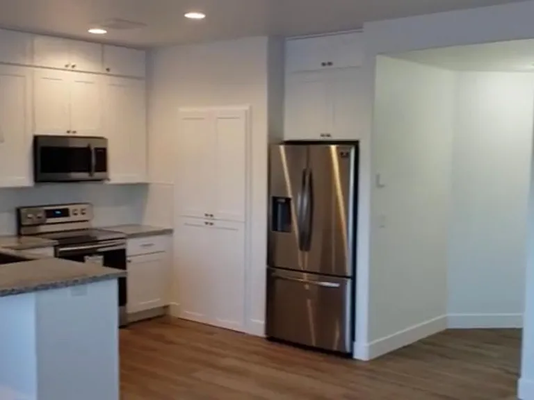 416 S 3 W — Photo 3