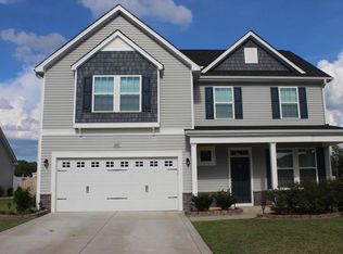 648 Stonebriar Ave, Raeford, NC 28376