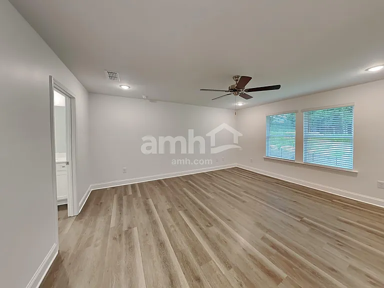 1615 Soapstone Rd — Photo 9