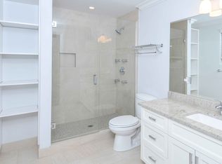 3 N Aberdeen St #4-301, Chicago, IL 60607