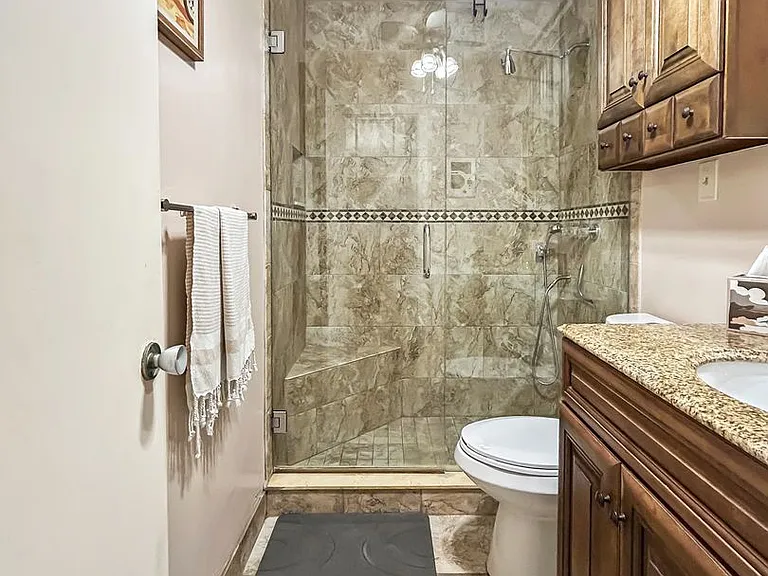 10904 Temple Ave — Photo 17