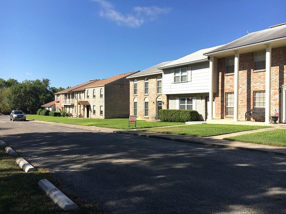 1st image of 1928 Leslie Dr