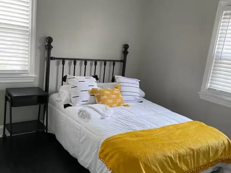 5802 Field Pl NE — Photo 7