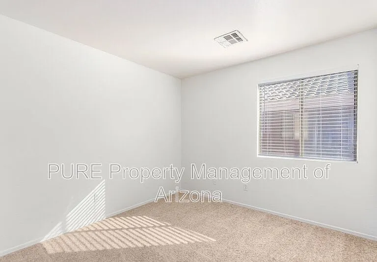 1816 S 106th Ln — Photo 26