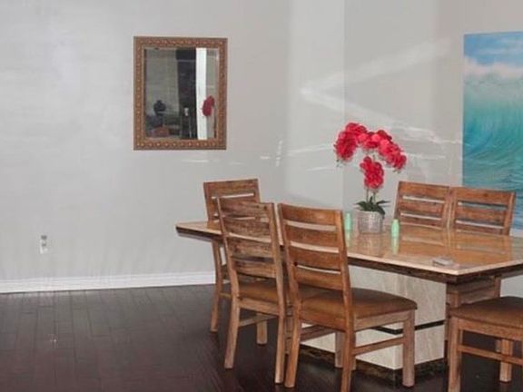 3rd image of 5816 Winnetka Ave