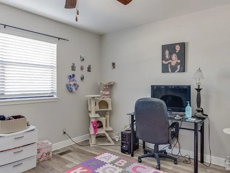 2334 Twisted Oak Dr #2334 — Photo 12