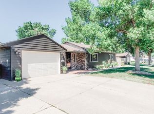 1703 Burleigh St, Yankton, SD 57078