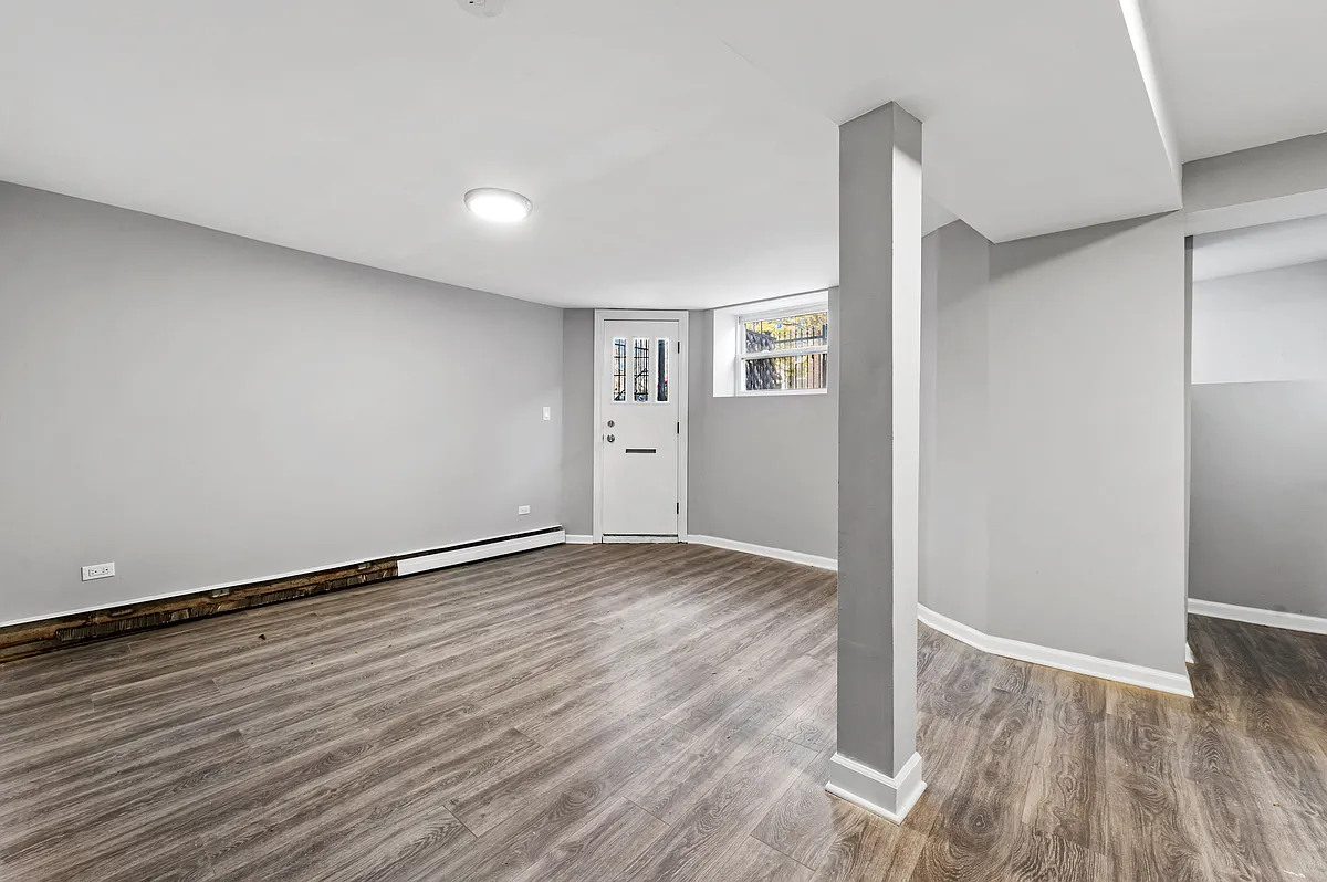 Building Photo - 4929 S Vincennes Ave #G