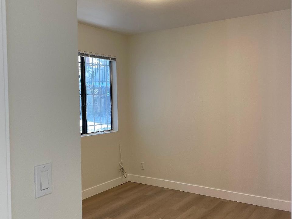 1st image of 1300 Lilac Ter APT 302