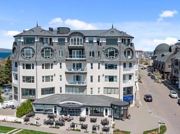 4200 Main St #25, Petoskey, MI 49770