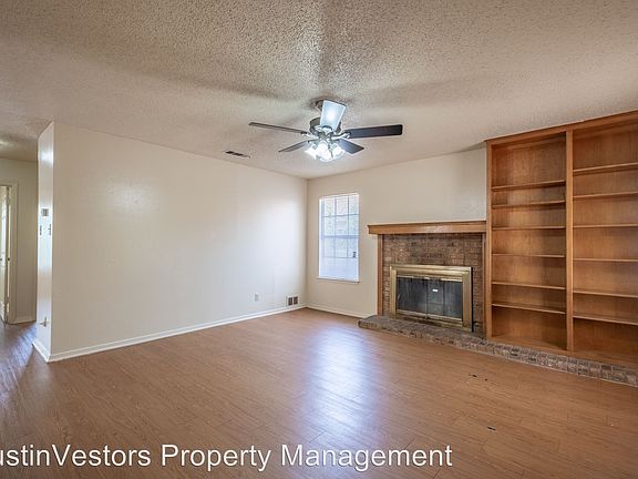 2nd image of 1006A Cushing Dr