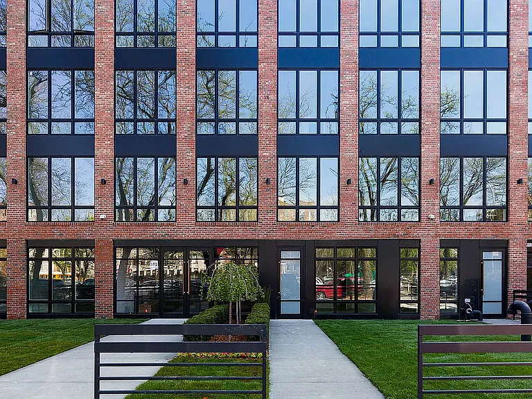 581 Ocean Pkwy #4K — Photo 14