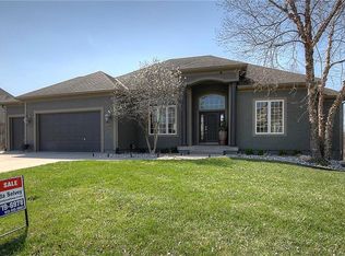 2821 SW Muir Dr, Lees Summit, MO 64081