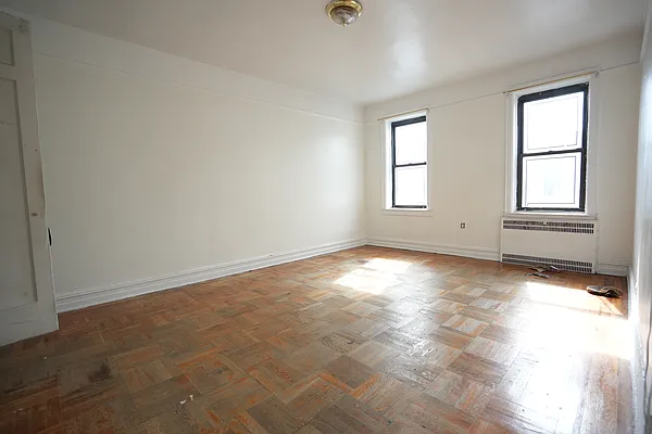 Rented by Norman Raindel, LREB | media 9