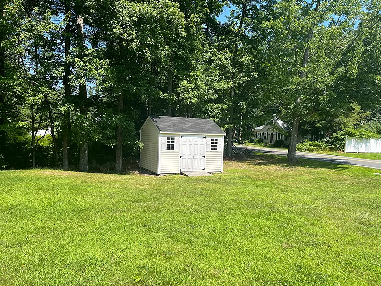 210 Kent Farm Rd #2 — Photo 45