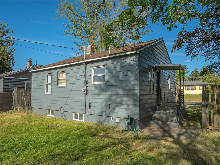 3923 N Walnut St — Photo 24