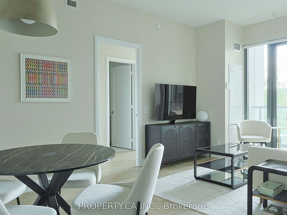 1st image of 280 Howland Ave #424