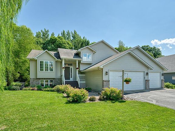 2nd image of 1483 Woods Creek Dr