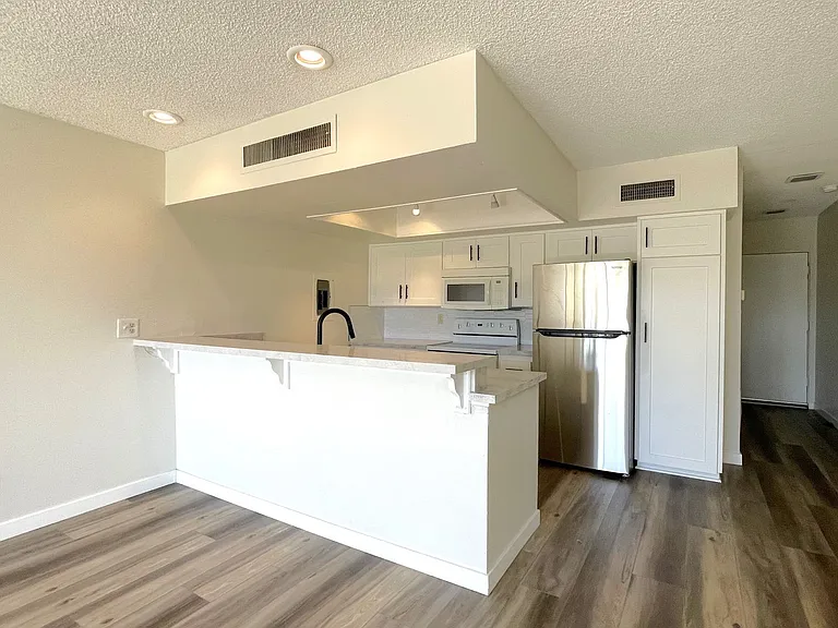 1655 E Palm Canyon Dr #408 — Photo 1