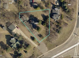 6320 Golden Valley Rd, Golden Valley, MN 55427