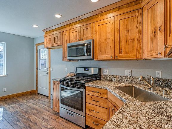 4th image of 3793 Stewart Way