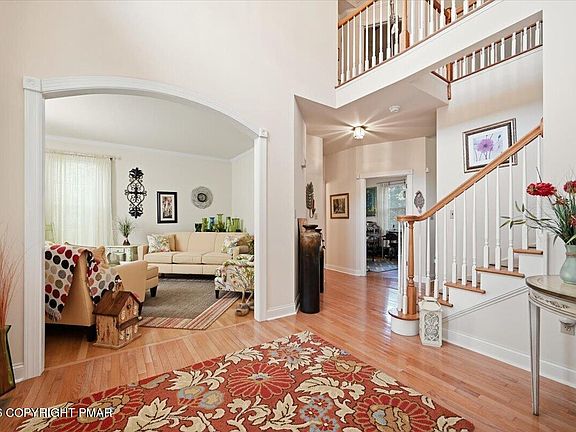 4th image of 209 Old Orchard Dr