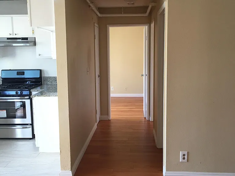 5346 Loma Linda Ave #301 — Photo 15