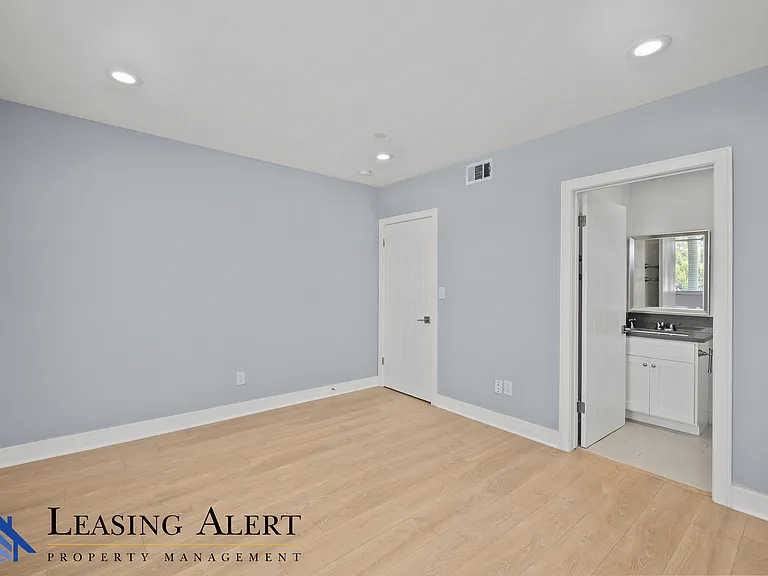 1959 Vista Del Mar Ave — Photo 12