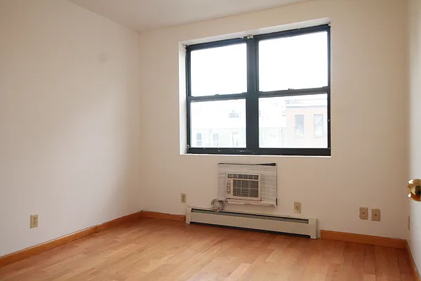 Rented by Grand & Co. | media 5