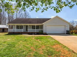 208 Sea Mountain Ln, Lexington, NC 27292
