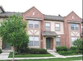 1968 Brentwood Rd, Northbrook, IL 60062