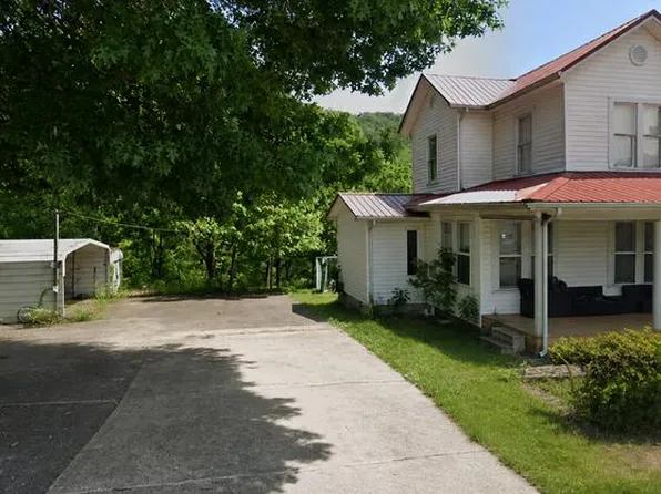 192 N Buckingham Ave, West Van Lear, KY 41268