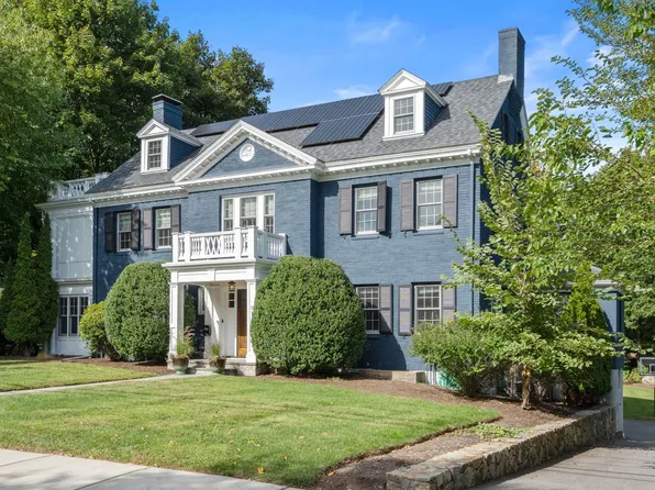 91 Nehoiden Rd, Newton, MA 02468