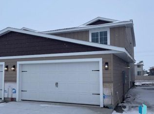 9670 W Tunis Dr, Sioux Falls, SD 57106