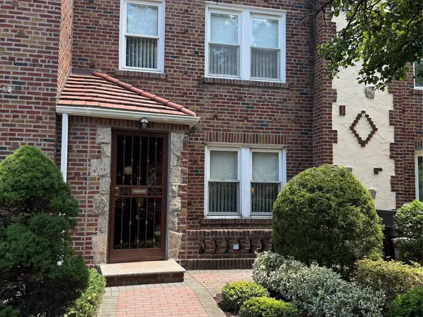 64-23 84th Street, Middle Village, NY 11379