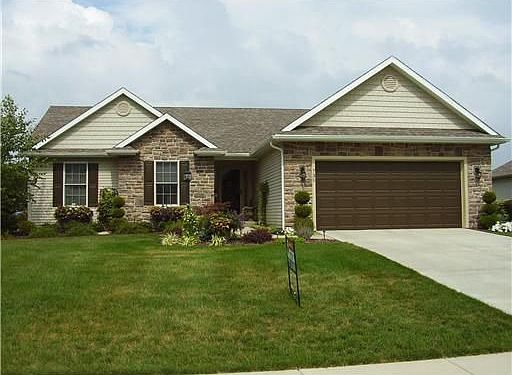 5th image of 735 Boxwood Dr N