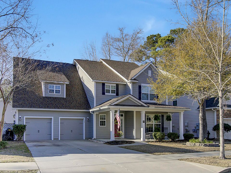 1st image of 144 Comiskey Park Cir