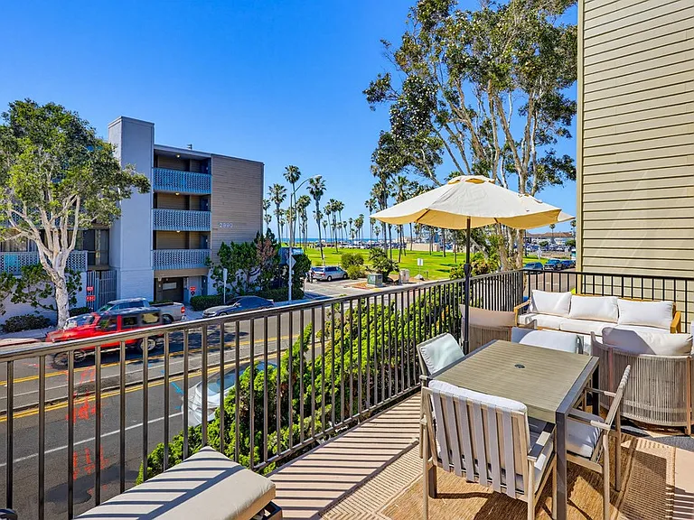 2999 Mission Blvd #201 — Photo 36