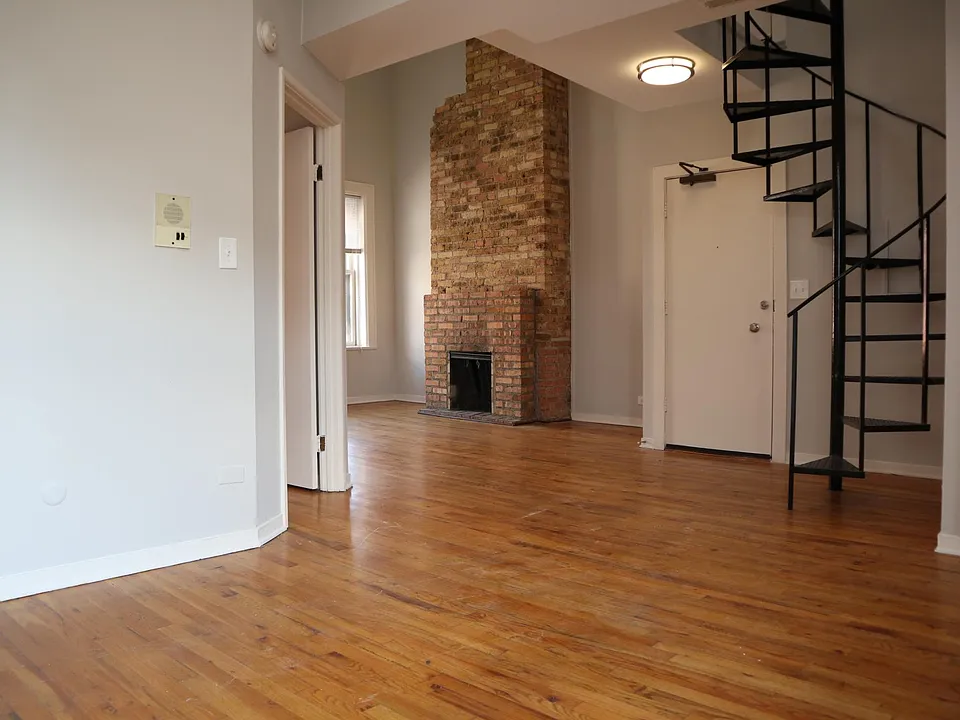 2306 N Clark St #4N