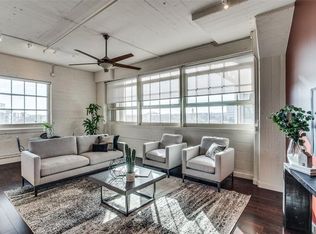 411 W 7th Id33081 Fld, Fort Worth, TX 76102