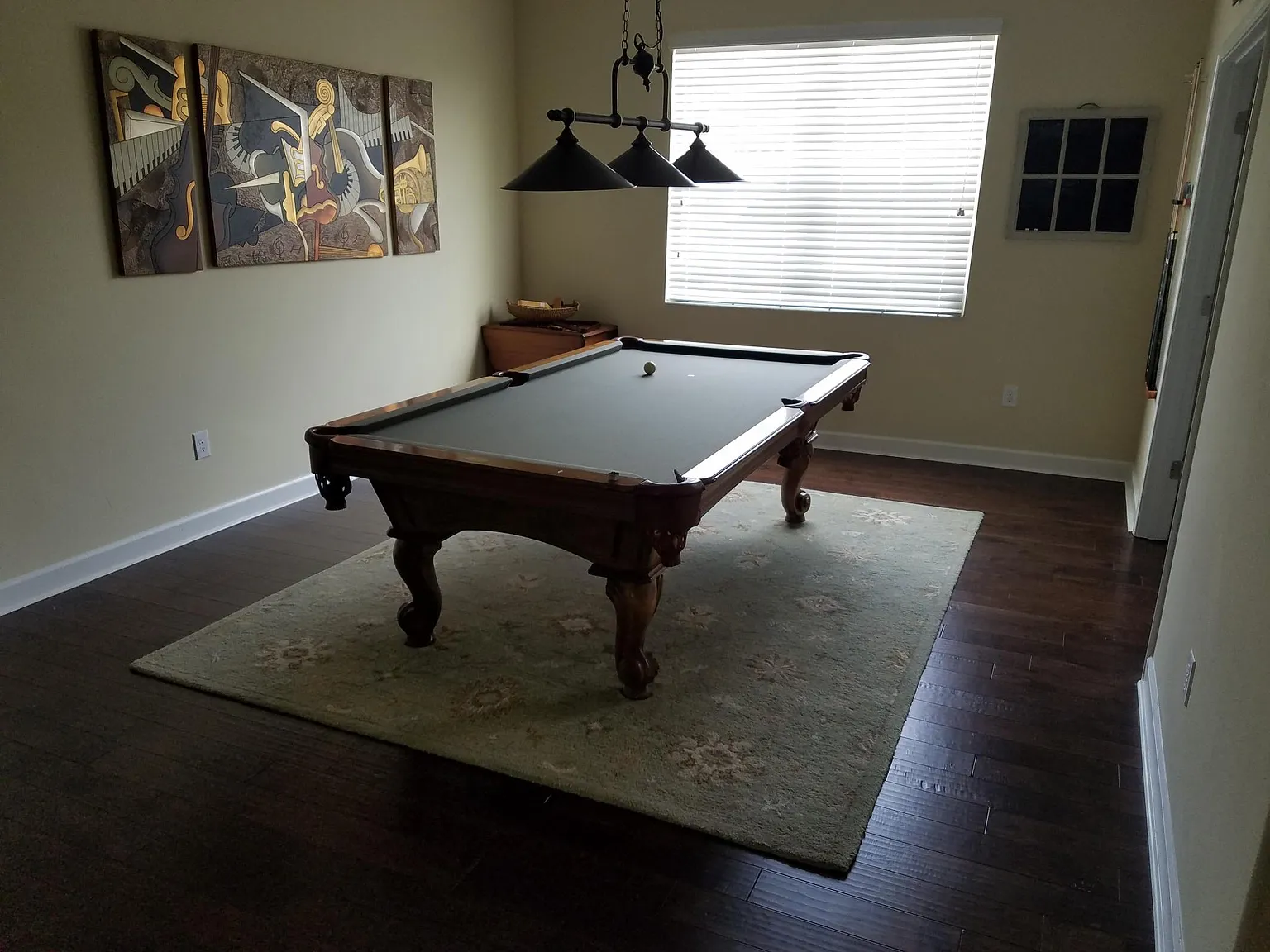 3 bed, 2600 sqft, $2,900 — Photo 4