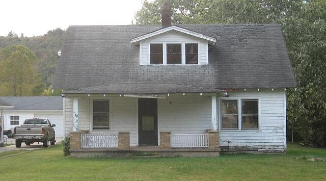 1st image of 652 Fairlane Dr