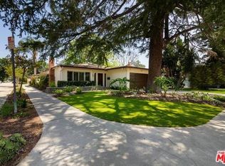11247 Kling St, North Hollywood, CA 91602