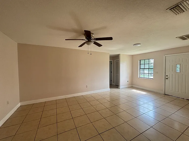 220 E 60th Hwy — Photo 10